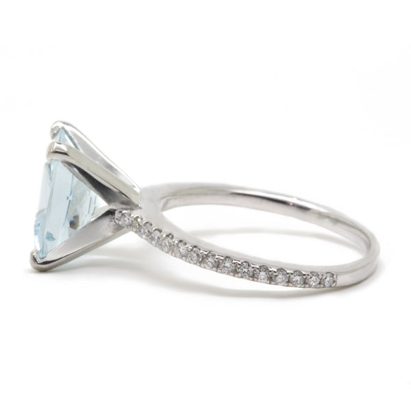 2.05ct Aquamarine & 0.30ct Diamond Engagement Ring, 18k White Gold, size 5